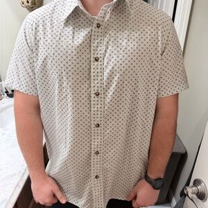 The North Face Men's Light Grey Geometric Button-Down Shirt